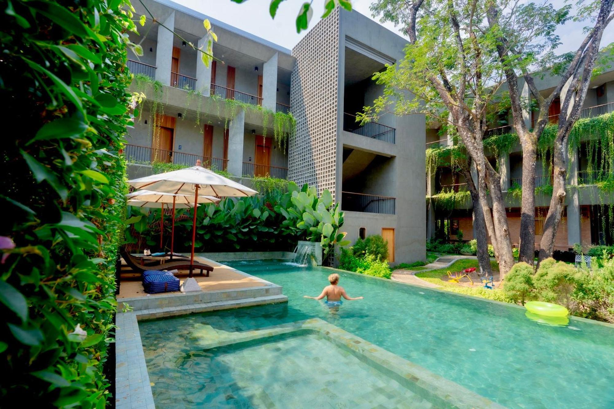 Proud Phu Fah Muang Chiang Mai Hotel Kültér fotó